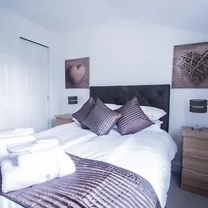 Woodlands Luxury 4 Bedroom Townhouse Cults Apartment Aberdeen