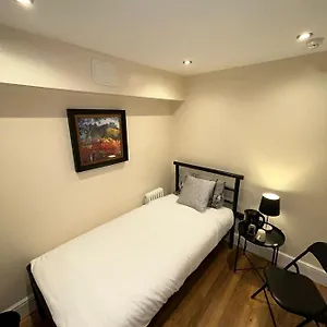 Cosy Single Homestay Edinburgh